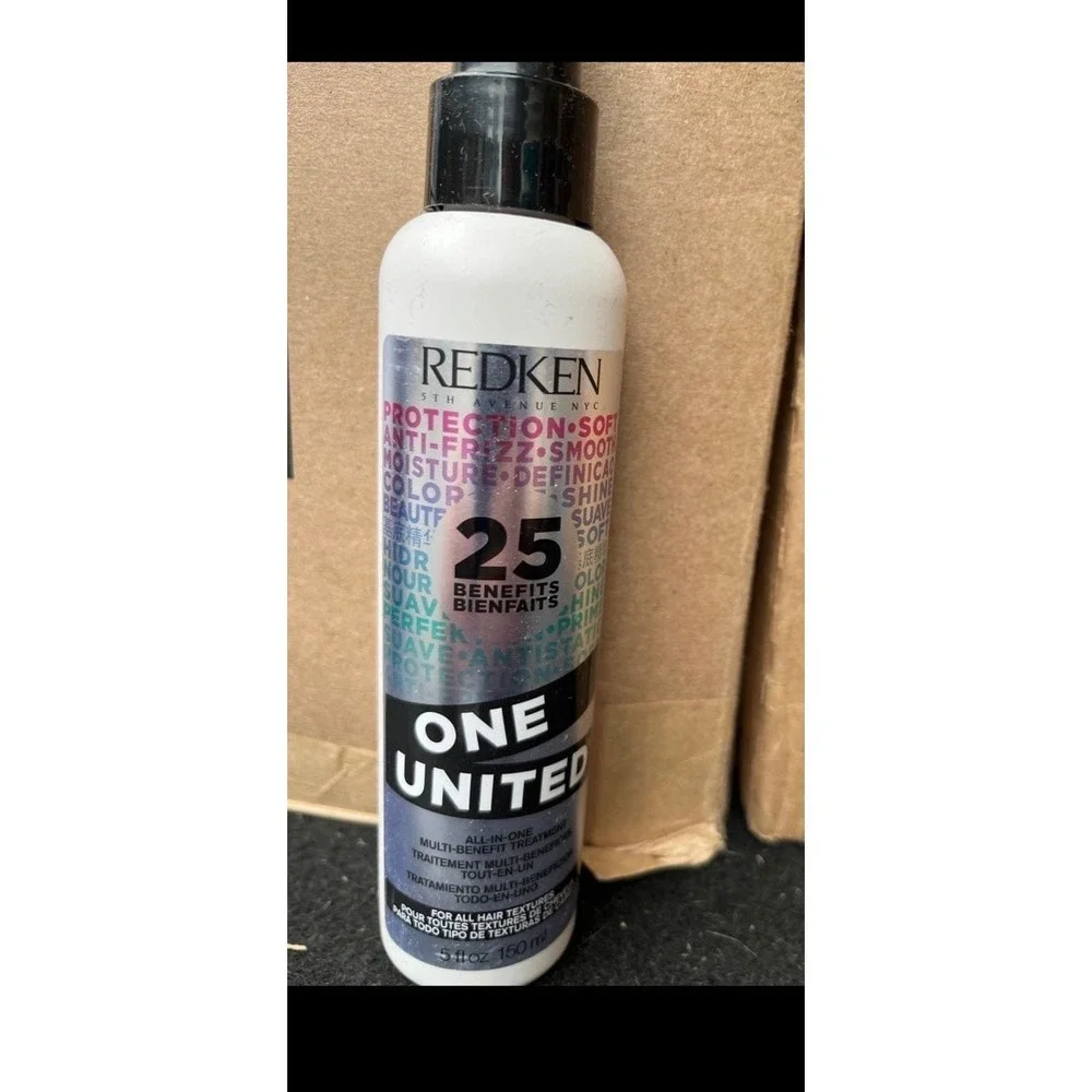 Redken One United All-In-One‎ Multi-Benefit Treatment Spray Leave-In hair care